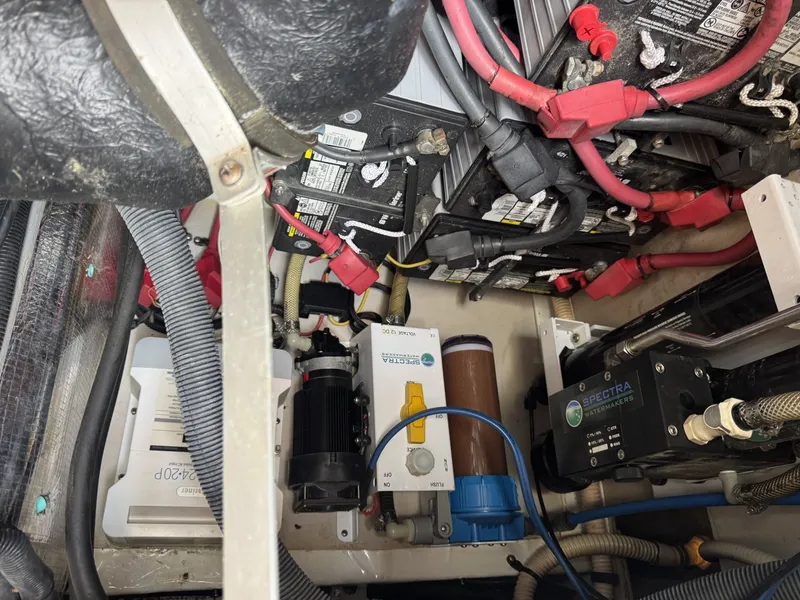 Slide: The Image of Sea Ray 38 1999 - 6017156