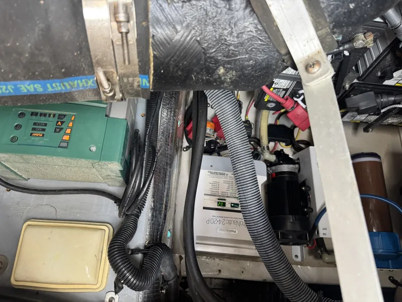 Slide: The Image of Sea Ray 38 1999 - 6017157