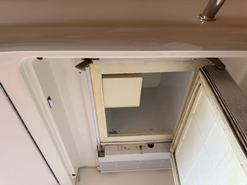 Slide: The Image of Sea Ray 38 1999 - 6017165