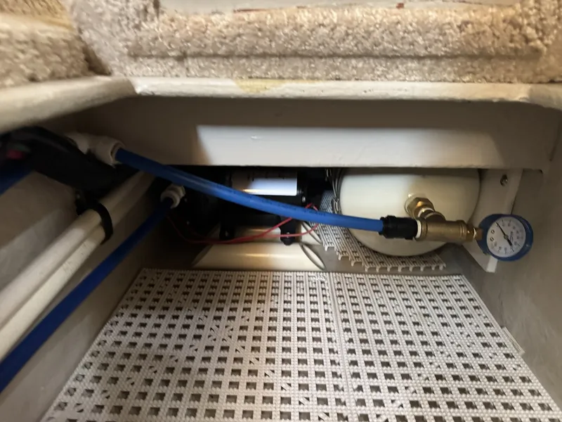 Slide: The Image of Sea Ray 38 1999 - 6017168