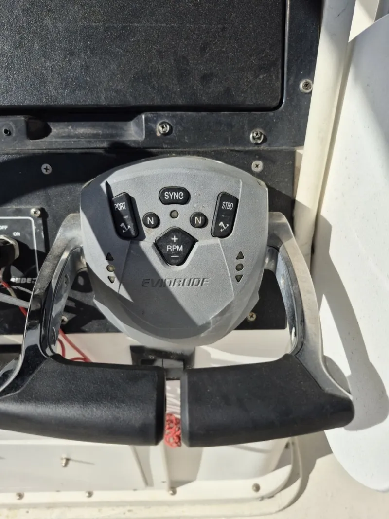 Slide: The Image of Mako 26 1987 - 6017624