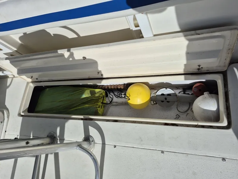 Slide: The Image of Mako 26 1987 - 6017630