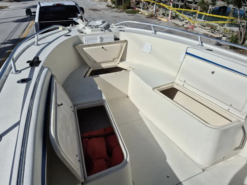 Slide: The Image of Mako 26 1987 - 6017634