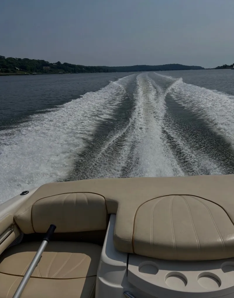 Slide: The Image of Sea Ray 230 Signature 2000 - 6017814