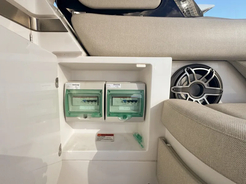 Slide: The Image of Azimut Verve 47 2023 - 6018038