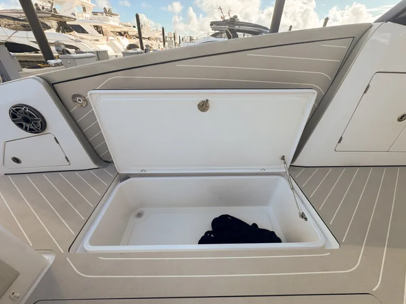 Slide: The Image of Azimut Verve 47 2023 - 6018047