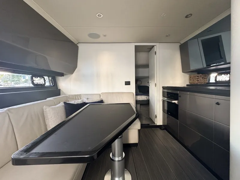 Slide: The Image of Azimut Verve 47 2023 - 6018060