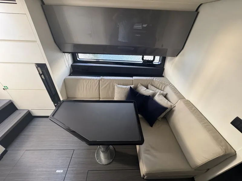 Slide: The Image of Azimut Verve 47 2023 - 6018064