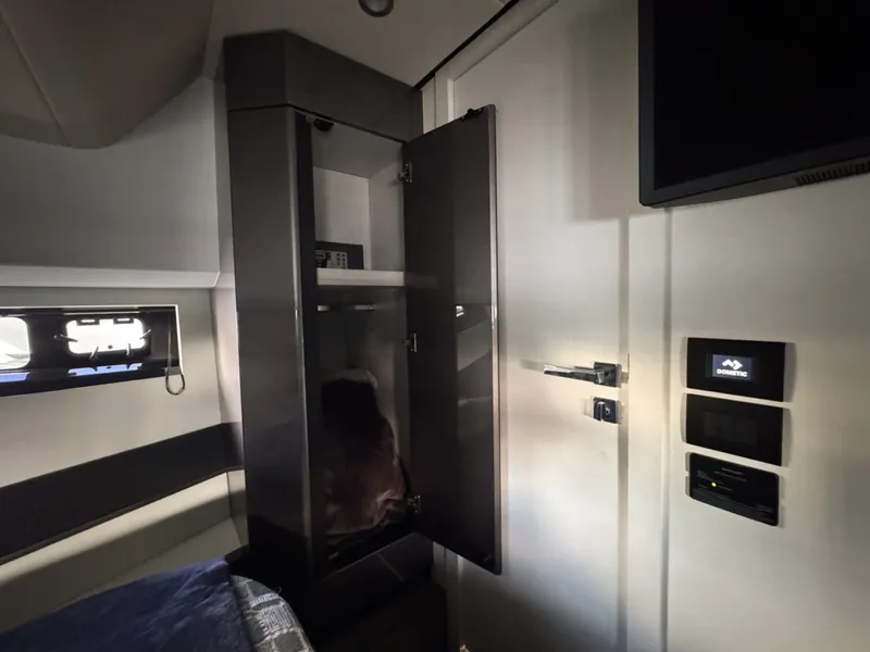 Slide: The Image of Azimut Verve 47 2023 - 6018082