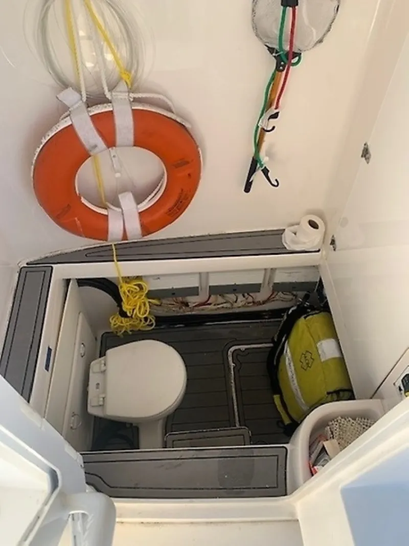 Slide: The Image of 0005633014 - 6018320