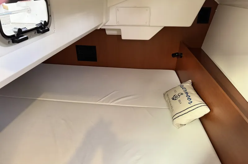 Slide: The Image of Beneteau 38 2016 - 6021239