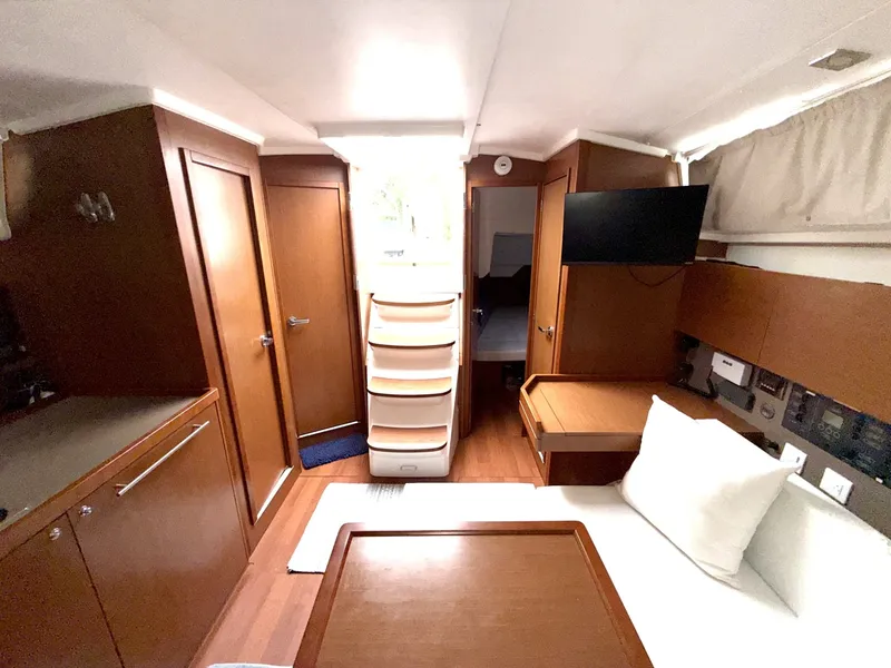 Slide: The Image of Beneteau 38 2016 - 7135270