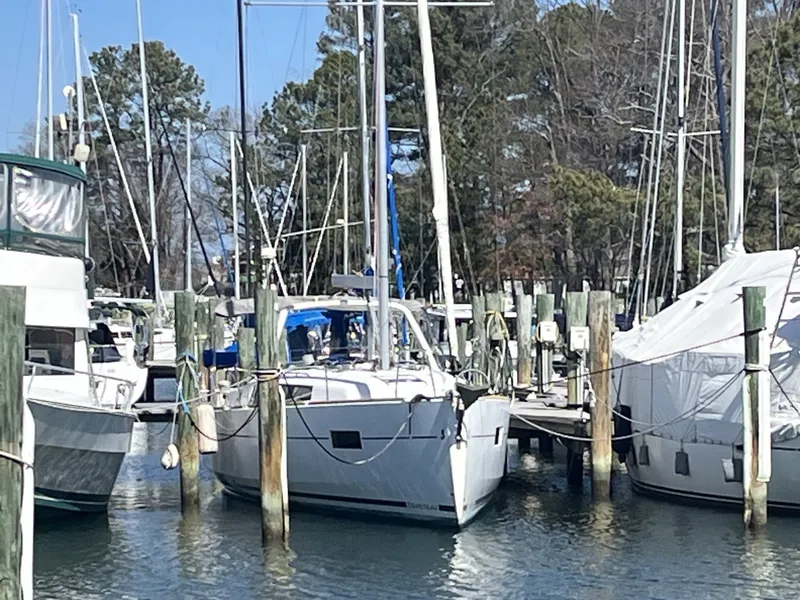 Slide: The Image of Beneteau 38.1 2016 - 6018305