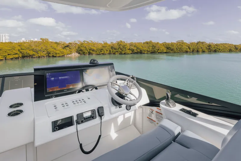 Slide: The Image of Cruisers 57 FLY 2026 - 6018655