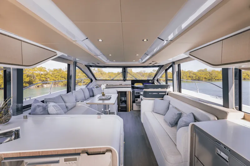 Slide: The Image of Cruisers 57 FLY 2026 - 6018665