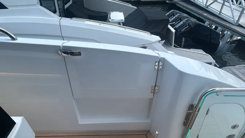 Slide: The Image of Cruisers 57 FLY 2026 - 6553783