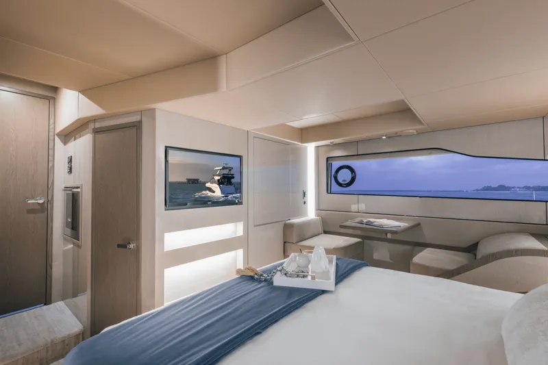 Slide: The Image of Cruisers 57 FLY 2026 - 6018692