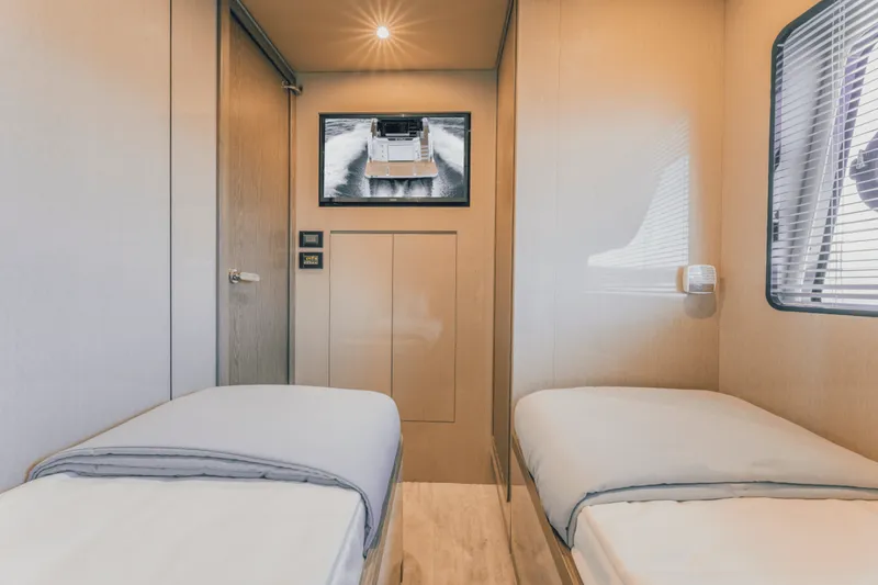 Slide: The Image of Cruisers 57 FLY 2026 - 6018701