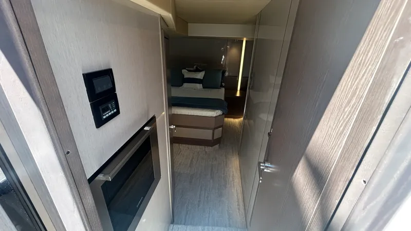 Slide: The Image of Cruisers 57 FLY 2026 - 6553821