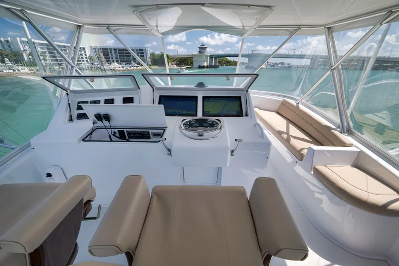 Slide: The Image of Viking 52 - THE HURRICANE - Flybridge Helm 2003 Viking 52 Convertible - THE HURRICANE - 7866147