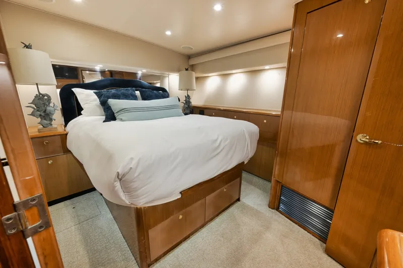 Slide: The Image of Viking 52 - THE HURRICANE - Forward Stateroom 2003 Viking 52 Convertible - THE HURRICANE  - 6018896