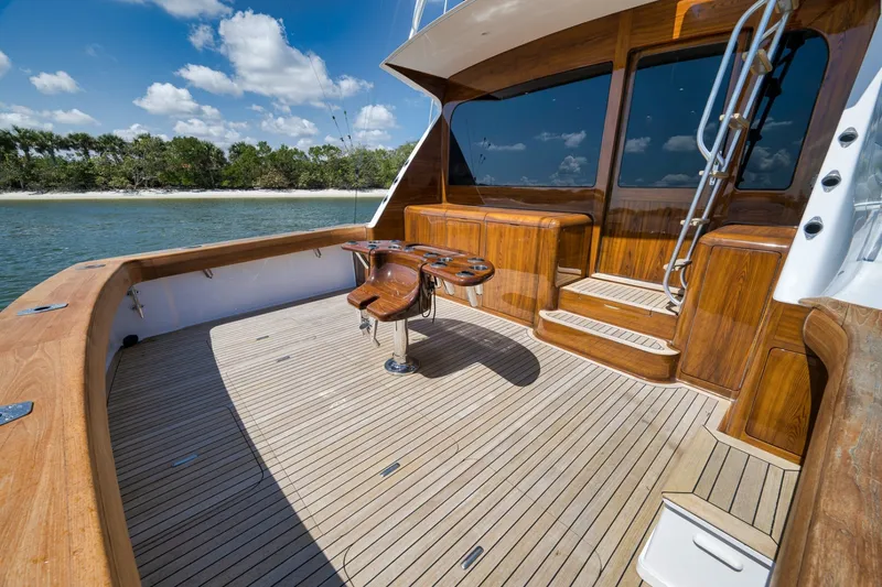 Slide: The Image of Viking 52 - THE HURRICANE - Cockpit 2003 Viking 52 Convertible - THE HURRICANE  - 6018864