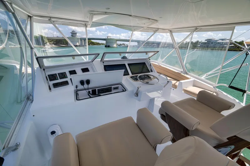 Slide: The Image of Viking 52 - THE HURRICANE - Flybridge Helm 2003 Viking 52 Convertible - THE HURRICANE - 7866148
