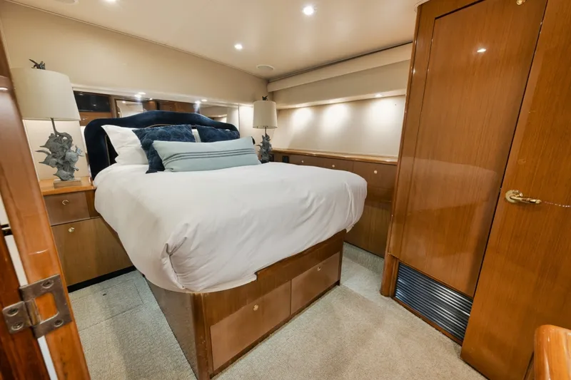 Slide: The Image of Viking 52 - THE HURRICANE - Forward Stateroom 2003 Viking 52 Convertible - THE HURRICANE - 7866130