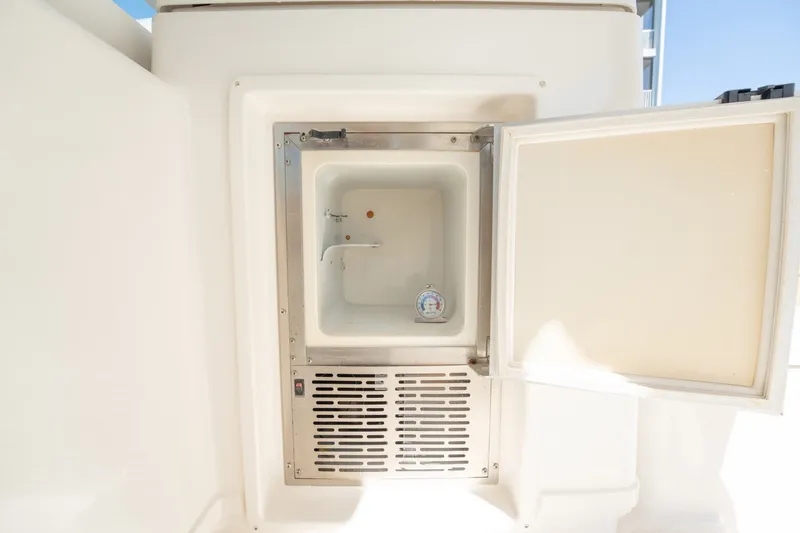 Slide: The Image of Tiara 4100 Open 2002 - 6019050