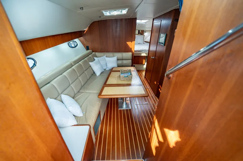 Slide: The Image of Tiara 4100 Open 2002 - 6019051