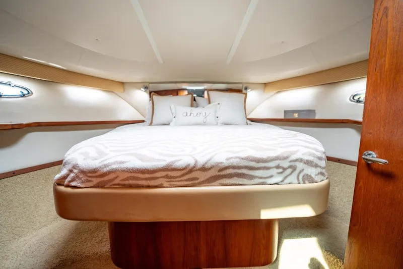 Slide: The Image of Tiara 4100 Open 2002 - 6019055