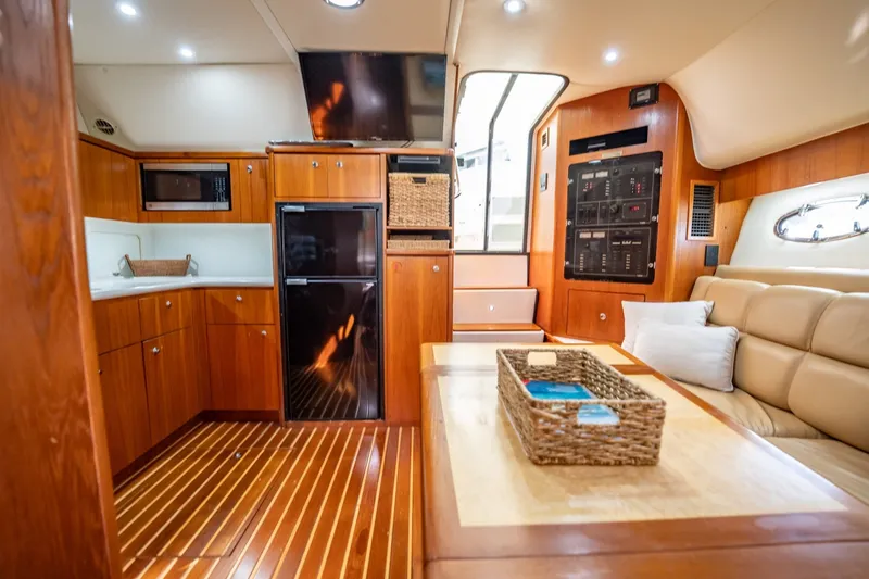 Slide: The Image of Tiara 4100 Open 2002 - 6019062