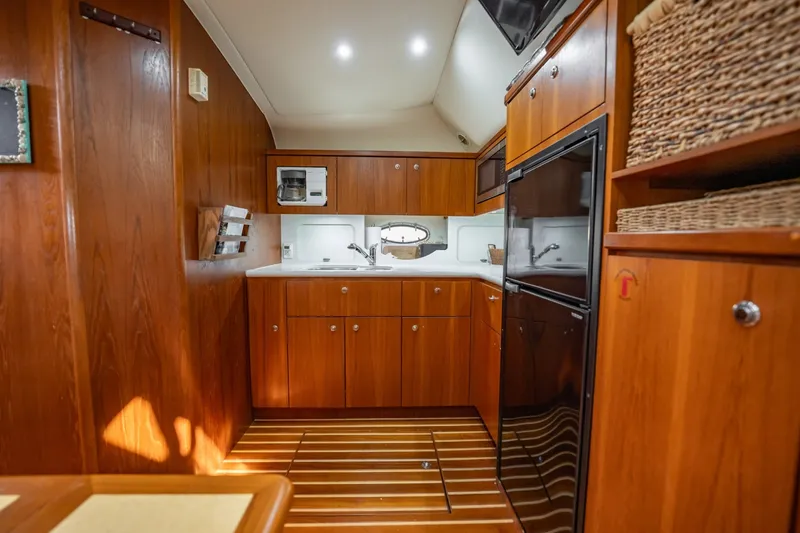 Slide: The Image of Tiara 4100 Open 2002 - 6019064