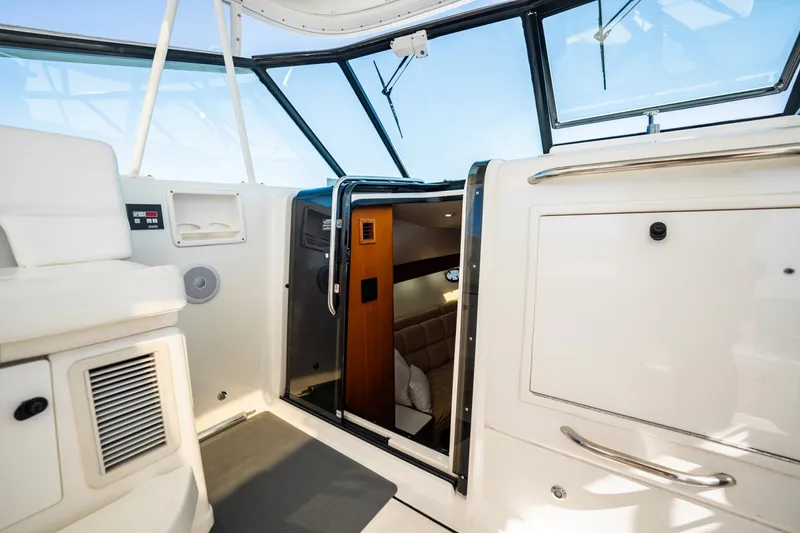 Slide: The Image of Tiara 4100 Open 2002 - 6019068