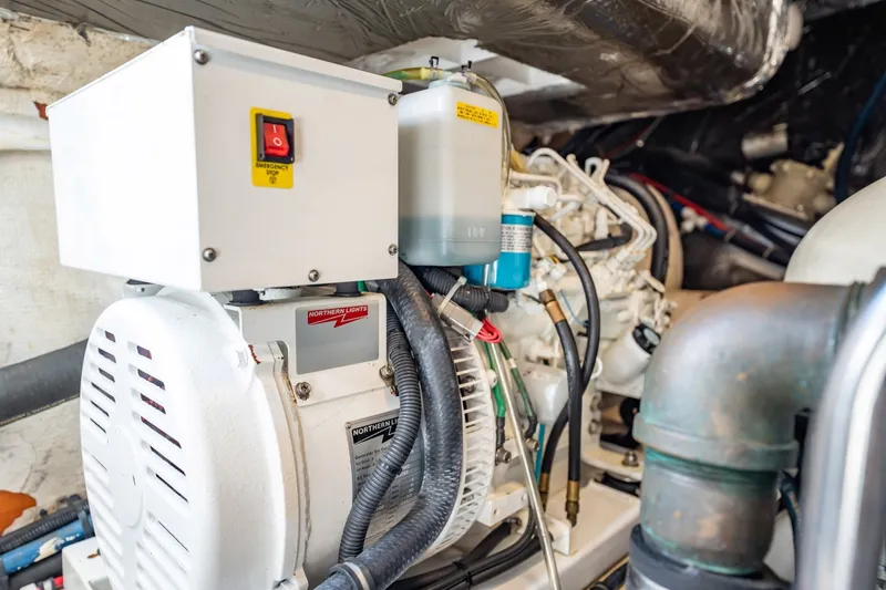 Slide: The Image of Tiara 4100 Open 2002 - 6019047