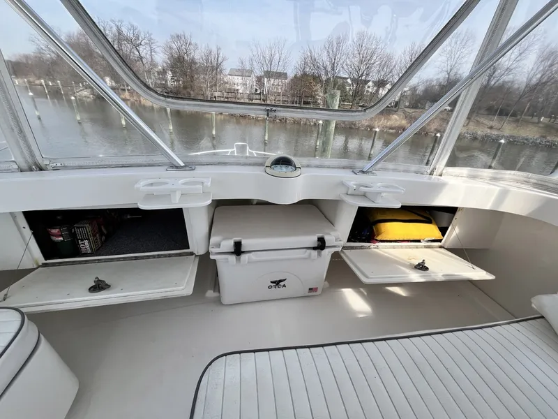 Slide: The Image of Luhrs 40 Convertible 2003 - 6019131