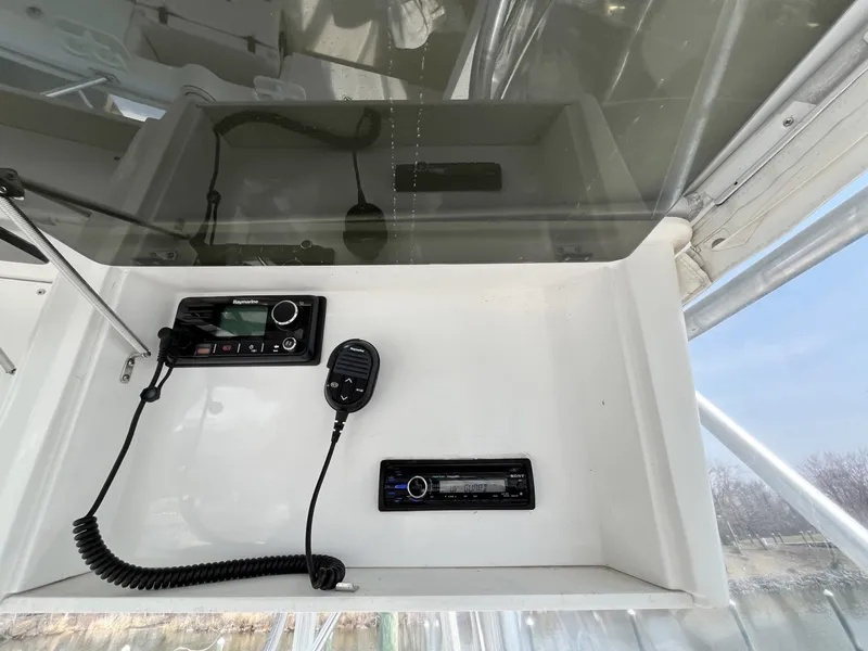 Slide: The Image of Luhrs 40 Convertible 2003 - 6019136