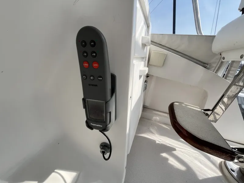 Slide: The Image of Luhrs 40 Convertible 2003 - 6019139