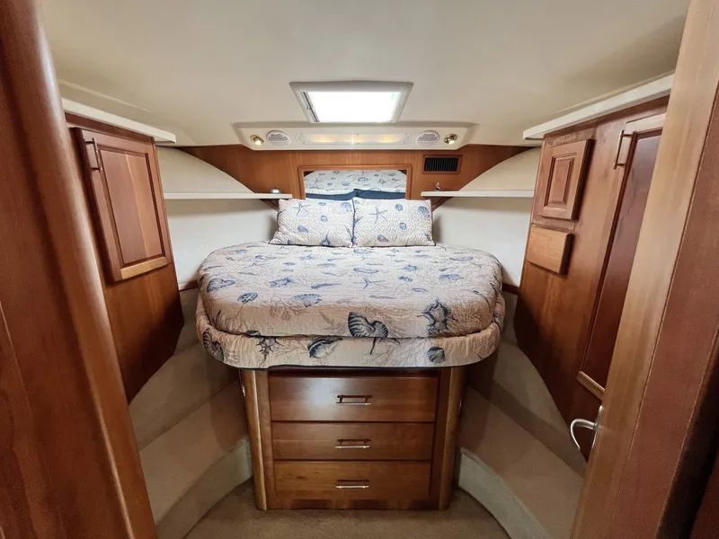 Slide: The Image of Luhrs 40 Convertible 2003 - 6019160