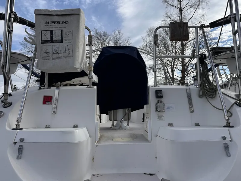 Slide: The Image of Catalina 310 2002 - 6019190