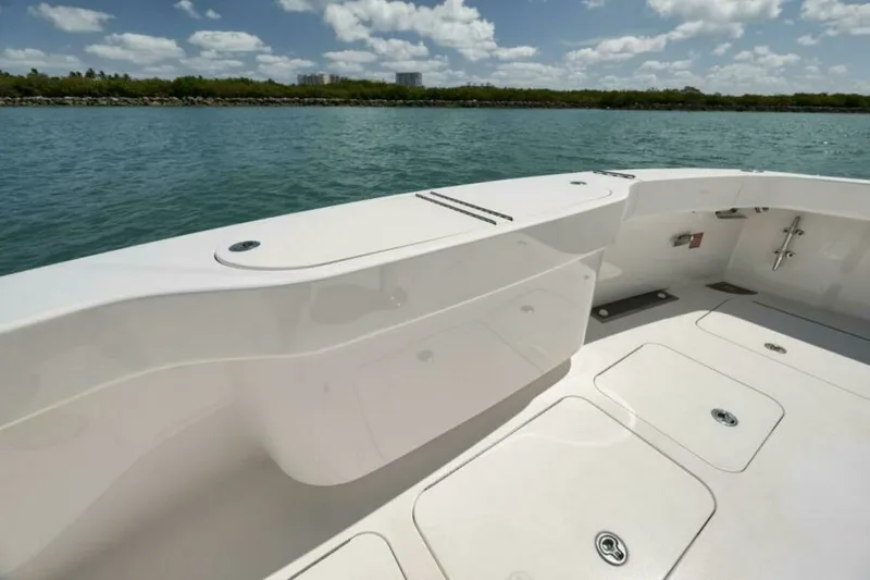 Slide: The Image of Viking 42 GAMECHANGER - Cockpit 2015 Viking 42 Open GAMECHANGER - 7655085