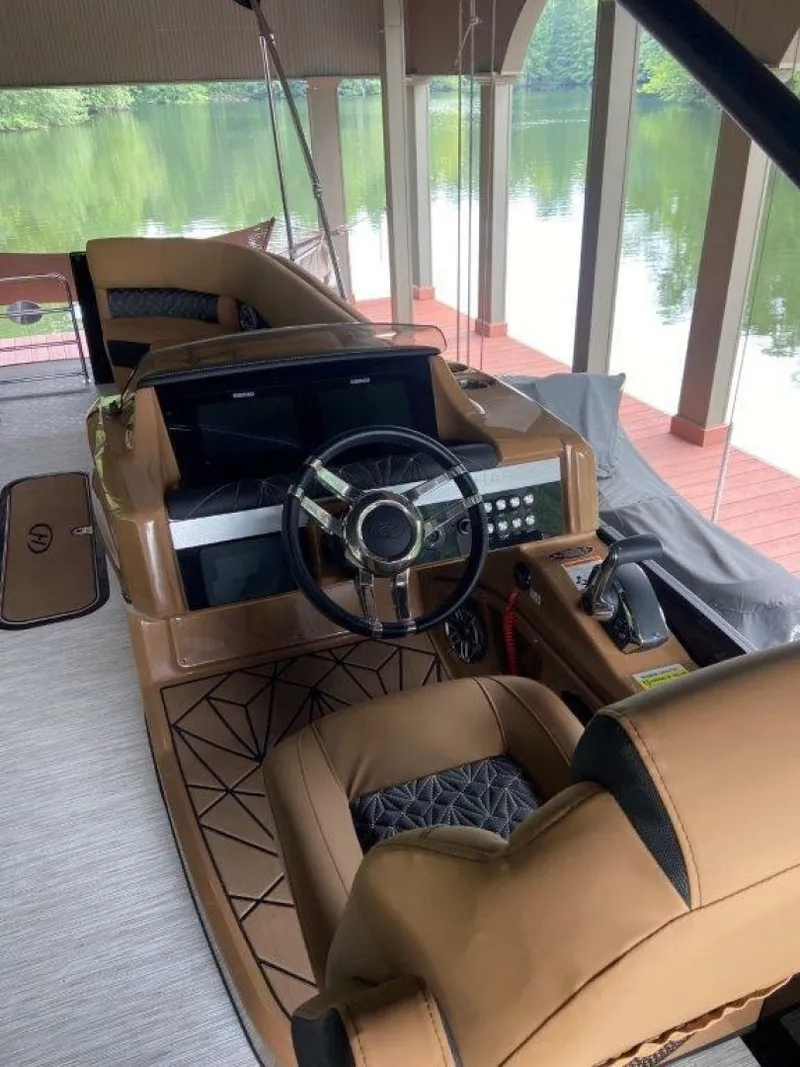 Slide: The Image of Harris 25 2023 - 6019634