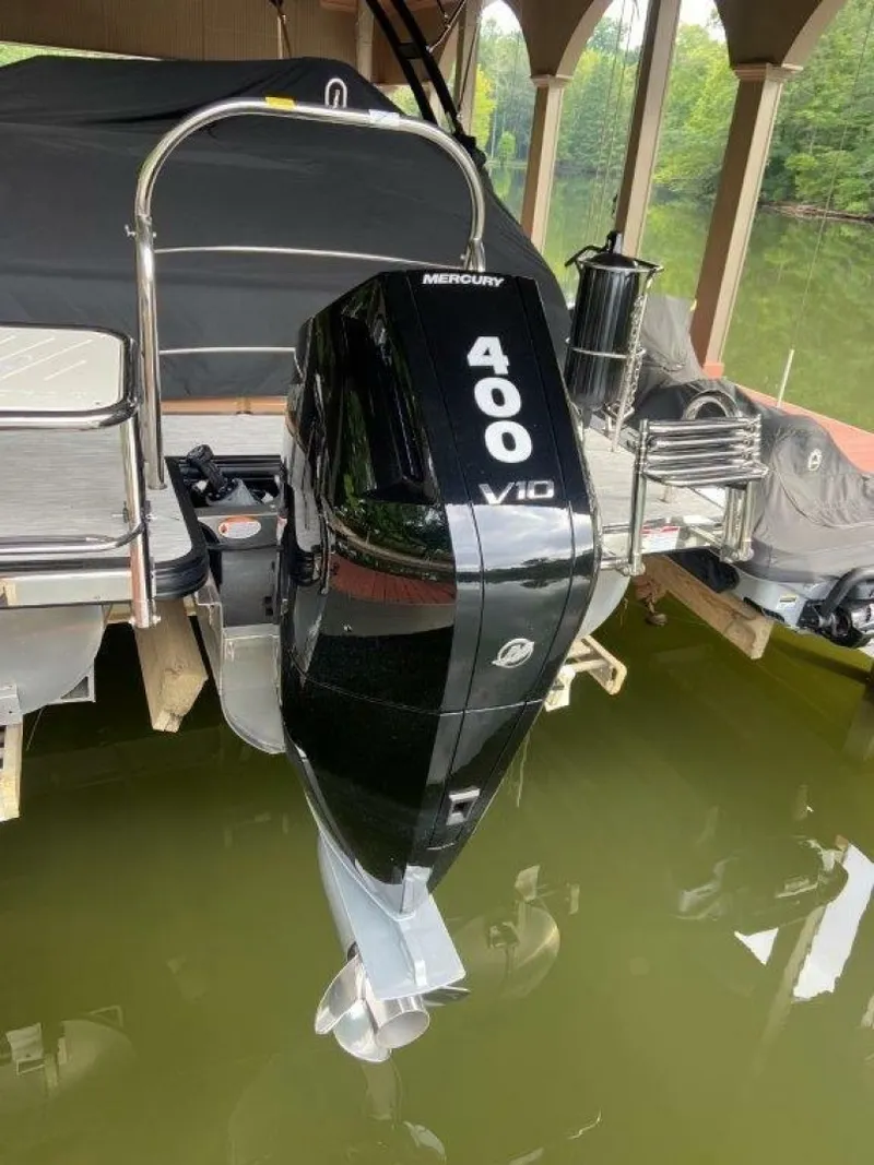 Slide: The Image of Harris 25 2023 - 6019643