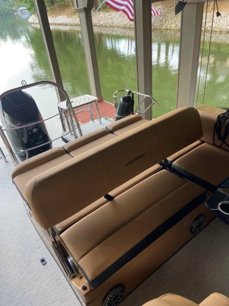 Slide: The Image of Harris 25 2023 - 6019627