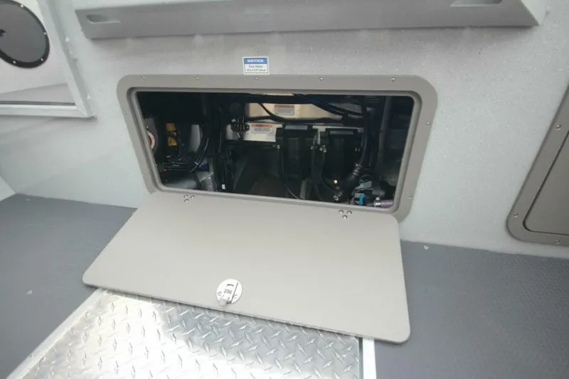 Slide: The Image of Weldcraft 240 Maverick DV 2027 - 7381342