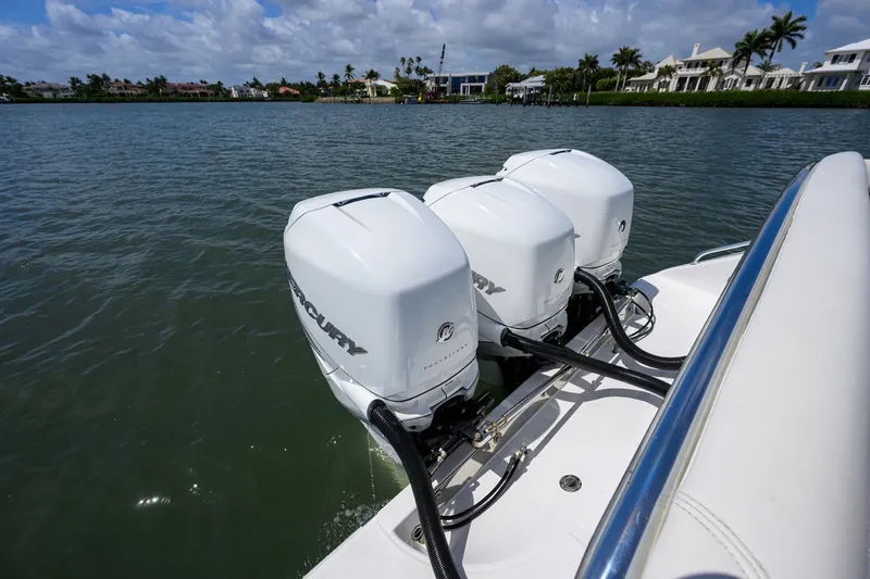 Slide: The Image of Bahama 41 - Exterior Engines 2013 Bahama 41 Center Console - 6020072