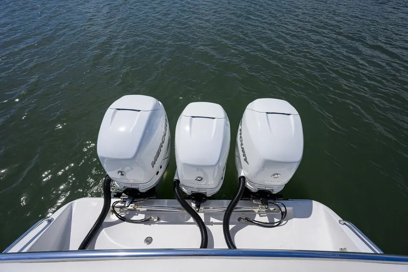 Slide: The Image of Bahama 41 - Exterior Engines 2013 Bahama 41 Center Console - 6020073