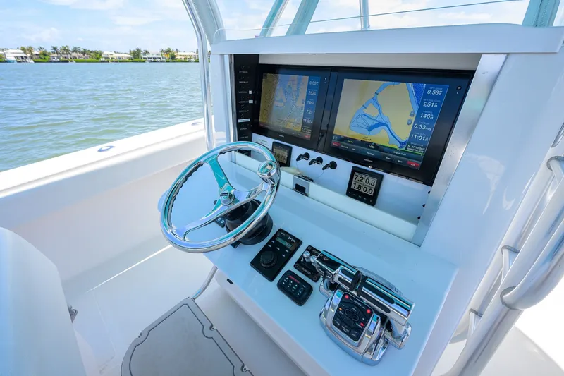 Slide: The Image of Bahama 41 - Exterior Helm 2013 Bahama 41 Center Console - 6020078