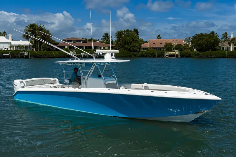 Slide: The Image of Bahama 41 - Exterior Profile 2013 Bahama 41 Center Console - 6020082