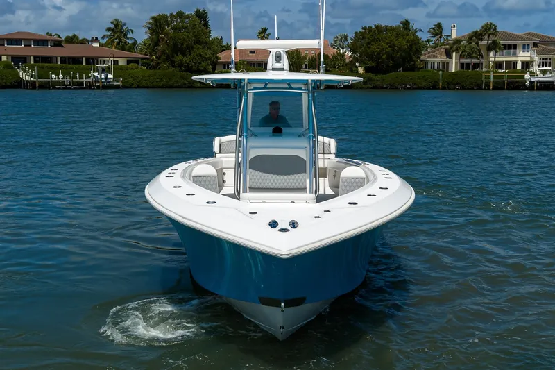 Slide: The Image of Bahama 41 - Exterior Profile 2013 Bahama 41 Center Console - 6020083